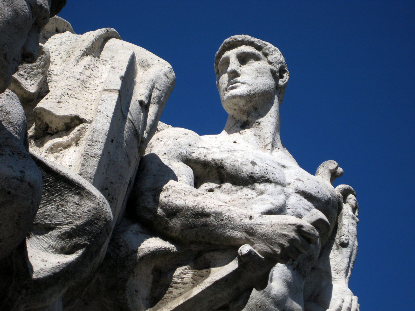 File:Santa Maria in Aracoeli Statue Leo X.JPG - Wikimedia Commons