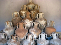53-amphorae