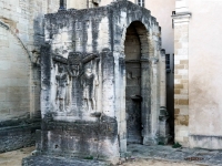 carpentras_arch_2