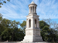 glanum_mausoleum_3