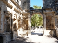 nimes_temple_diana_2